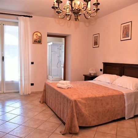 A Casa Di Anna Διαμέρισμα La Morra Εξωτερικό φωτογραφία