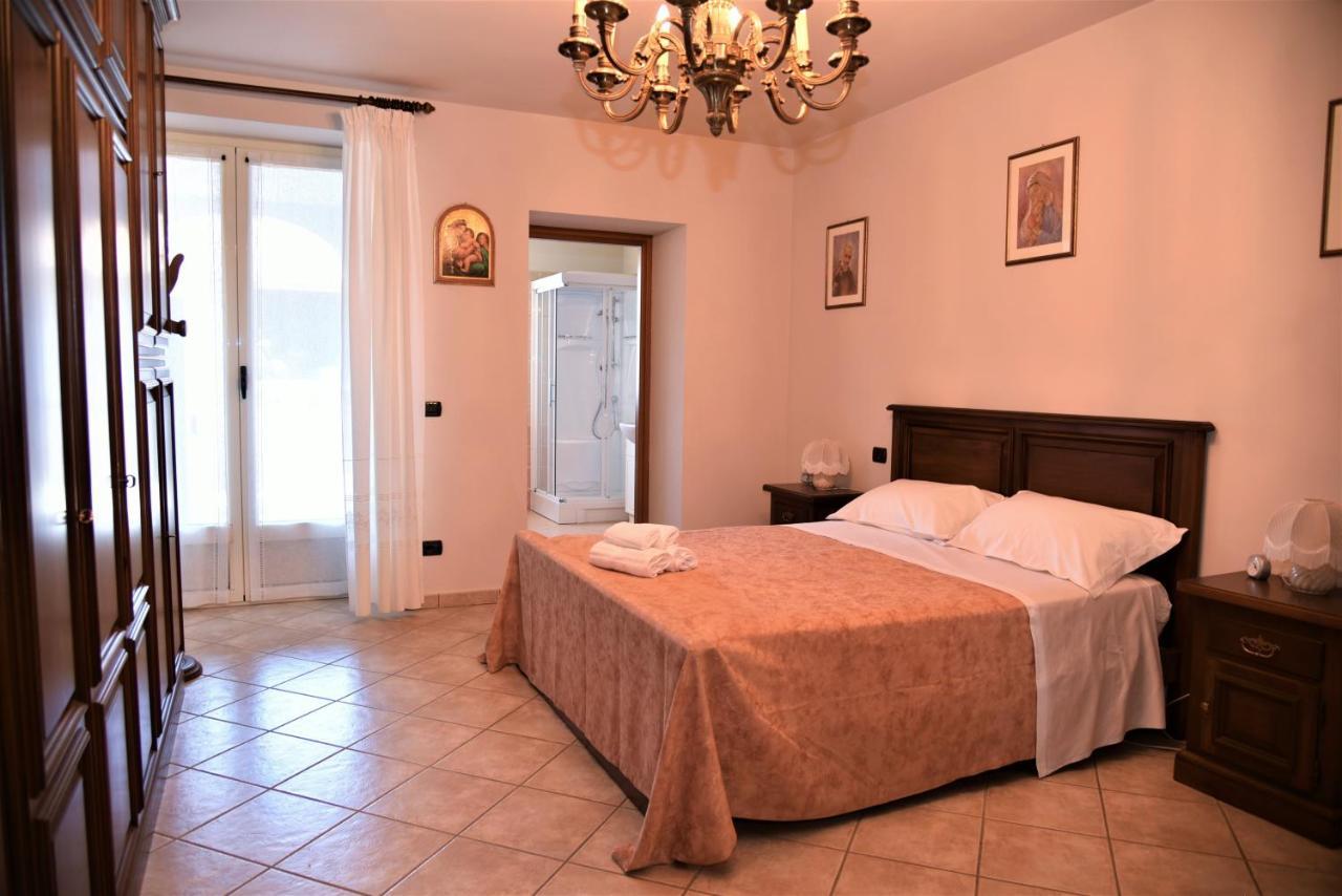 A Casa Di Anna Διαμέρισμα La Morra Εξωτερικό φωτογραφία
