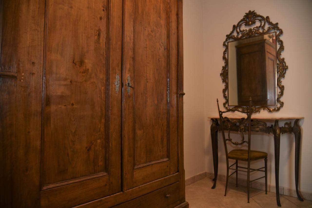 A Casa Di Anna Διαμέρισμα La Morra Εξωτερικό φωτογραφία